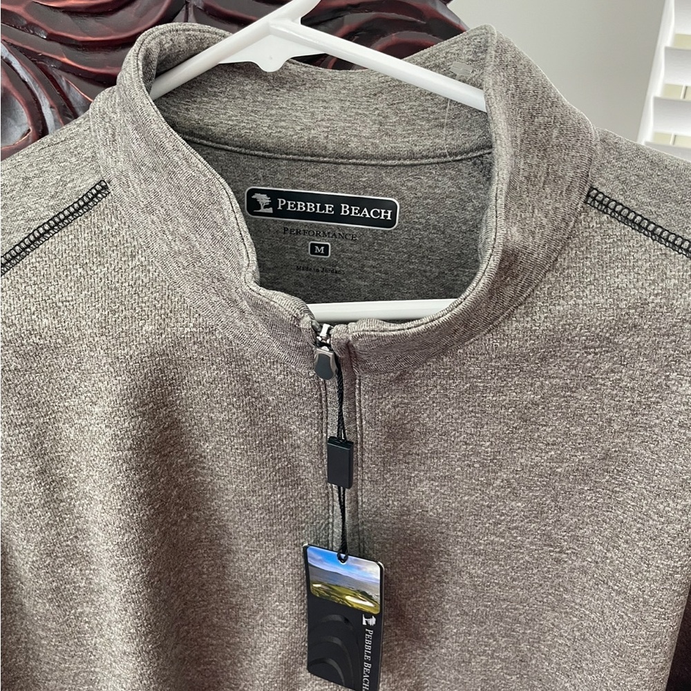 Brand New With Tags Men’s Pebble Beach Quarter Zip. Gray. Size Medium